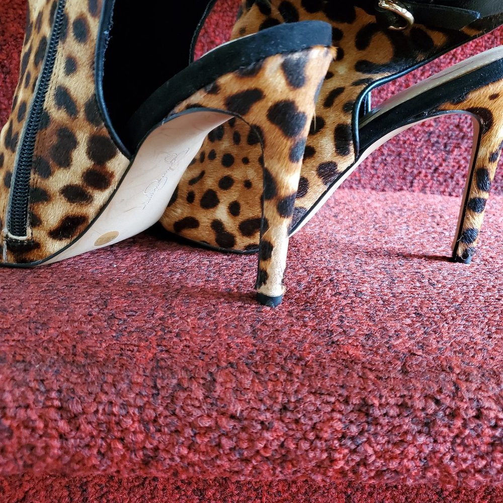 Leopard 'skinny' heel - Picture 4 of 13